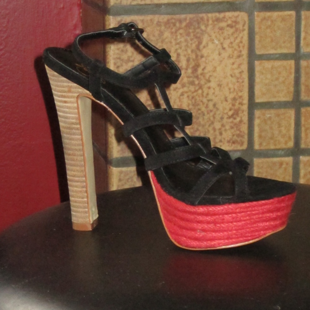 Victoria's Secret Red Sole Black Platform Pump 6